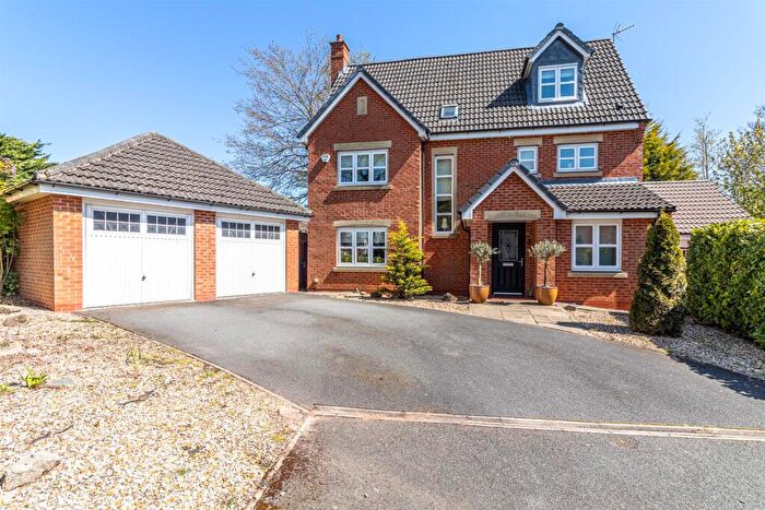 5 Bedroom Detached House For Sale In Highfields Park Drive, Darley Abbey, Derby, DE22