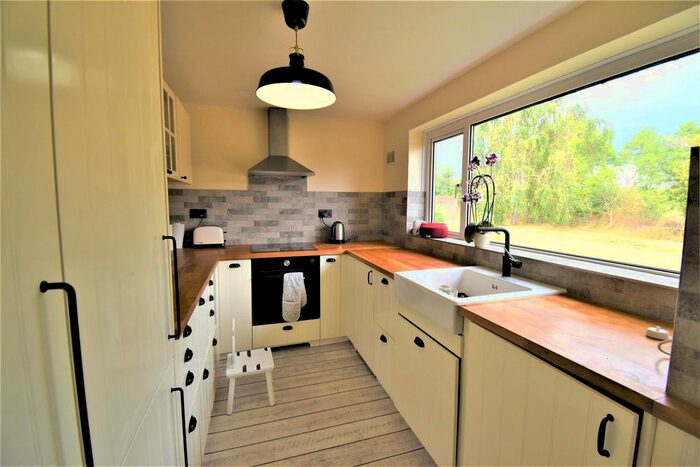 3 Bedroom Terraced House To Rent In Lutman Lane, Maidenhead, SL6