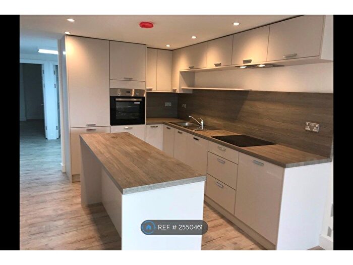 2 Bedroom Flat To Rent In The Quay, Plymouth, PL9