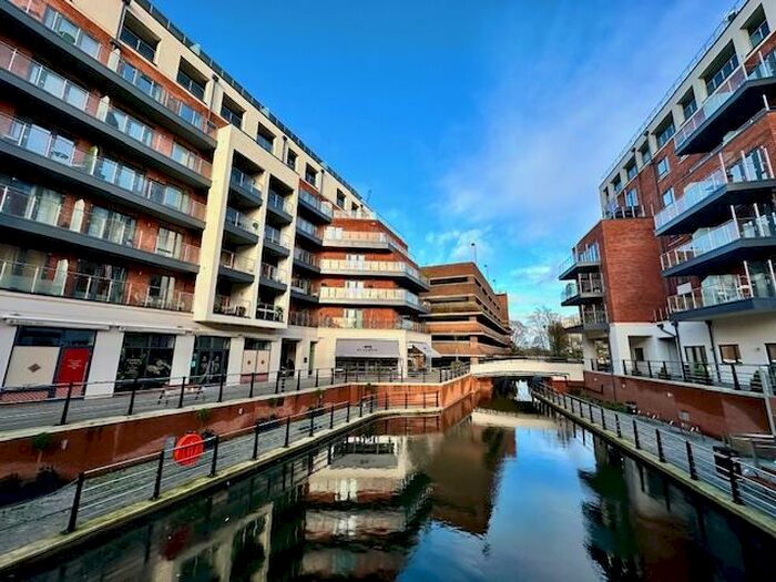 1 Bedroom Apartment To Rent In The Colonnade, Maidenhead, SL6