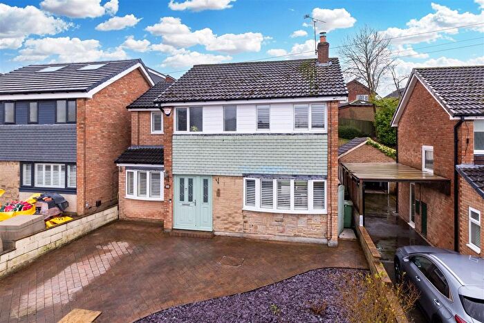 4 Bedroom Detached House For Sale In Parkfield Close, Kippax, Leeds, LS25