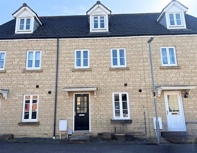 3 Bedroom Town House For Sale In Barley Rise, Trowbridge, BA14