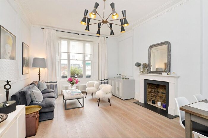 1 Bedroom Flat For Sale In Kensington Church Street, Kensington, London, W8