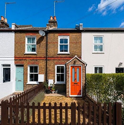 2 Bedroom Terraced House For Sale In Clewer Fields, Windsor, SL4