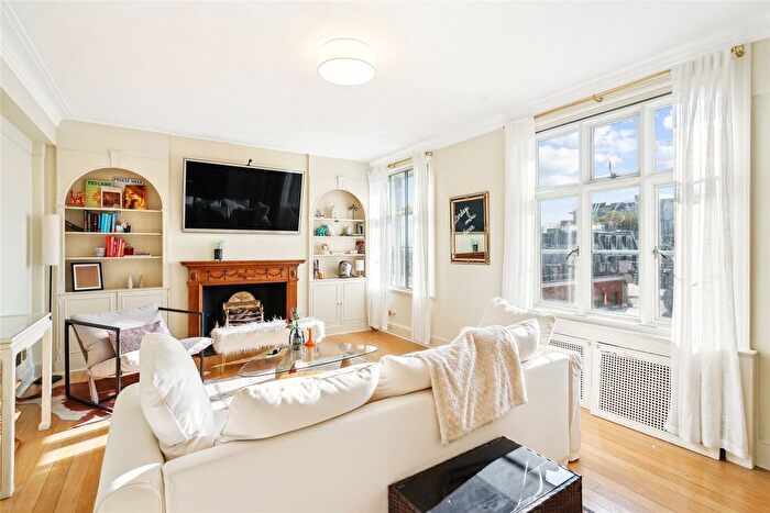 2 Bedroom Flat To Rent In South Audley Street, London, W1K