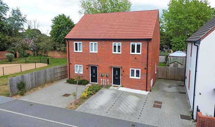 2 Bedroom Semi-Detached House For Sale In Canada Avenue, Farnborough, GU14