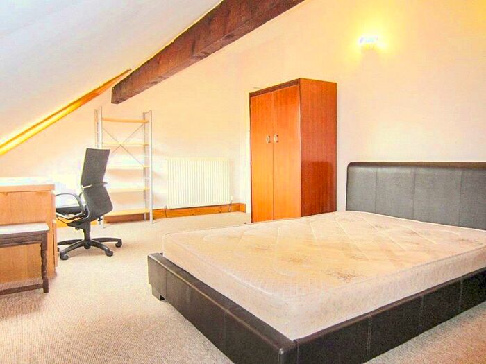 6 Bedroom House To Rent In Everett Road, Fallowfield, M20