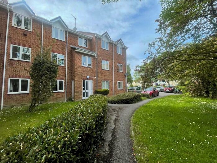 1 Bedroom Flat To Rent In Stratford Place, Boyatt Wood, SO50