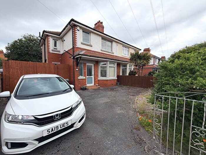 3 Bedroom Semi-Detached House To Rent In Richmond Avenue, Thornton Cleveleys, FY5