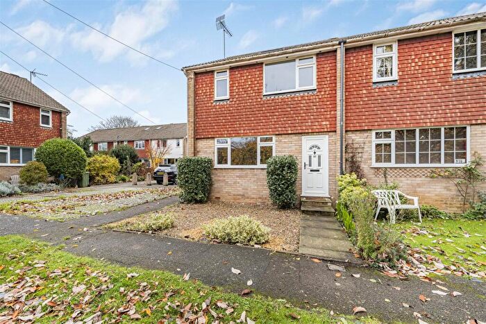 4 Bedroom End Of Terrace House For Sale In Albert Street, Windsor, SL4