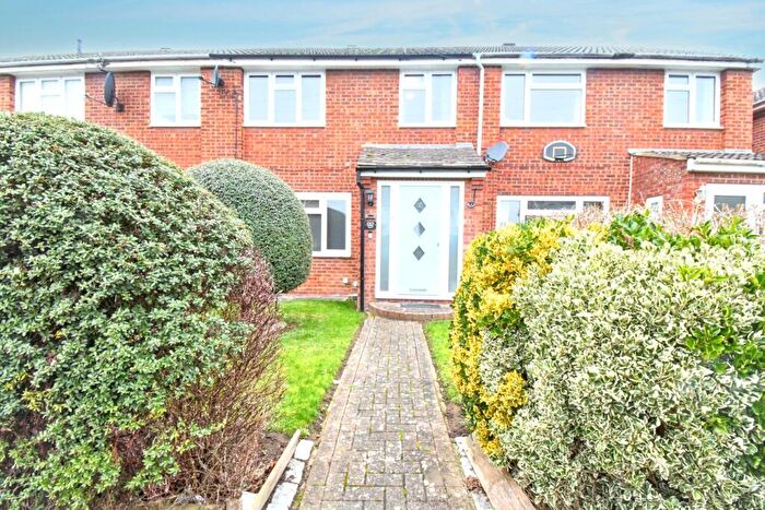 3 Bedroom Terraced House For Sale In Mepham Road, Wootton, Bedford, MK43