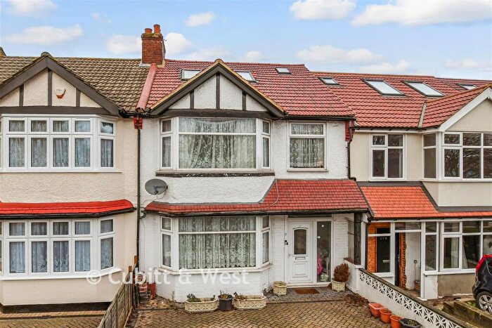 5 Bedroom Terraced House For Sale In Stafford Road, Wallington, Surrey, SM6