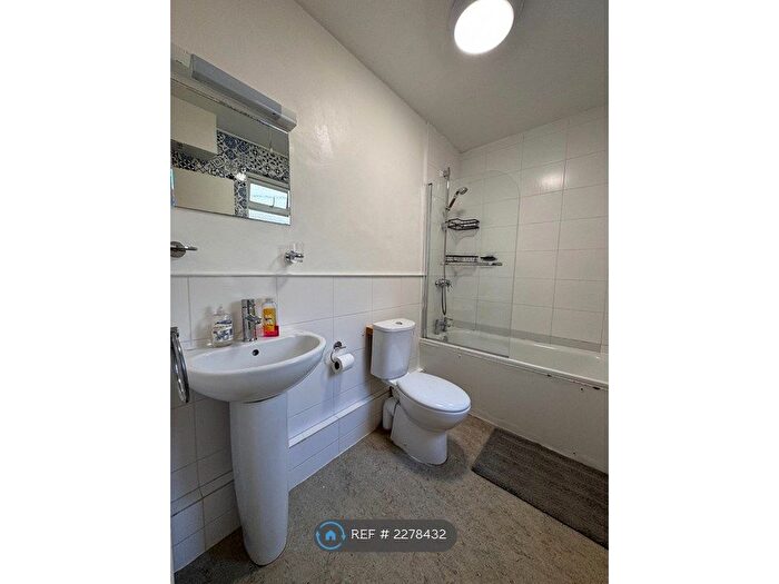 1 Bedroom Studio To Rent In Madeley Road, London, W5
