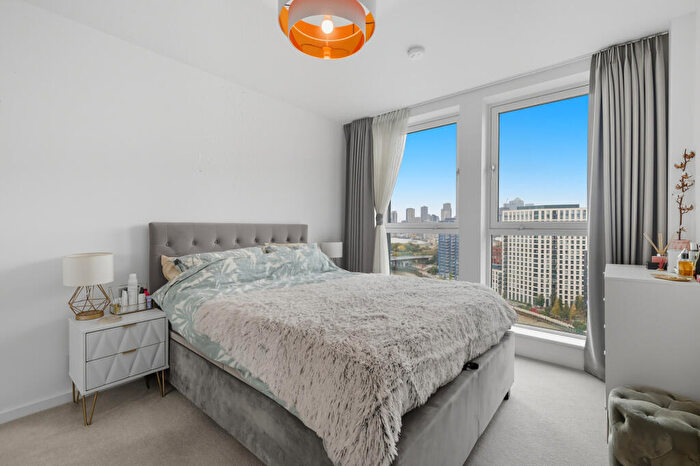 1 Bedroom Flat For Sale In Falconbrook Gardens, Canning Town, E16
