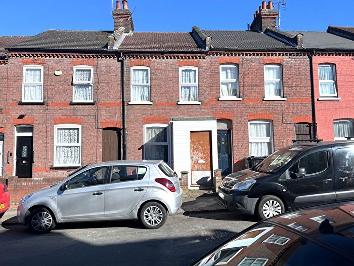 2 Bedroom Terraced House To Rent In Butlin Road, Luton, LU1