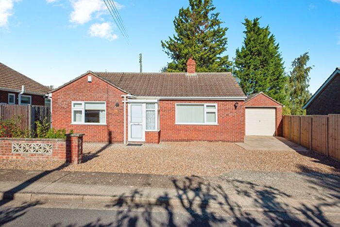 2 Bedroom Detached Bungalow For Sale In The Link, Leasingham, Sleaford, NG34