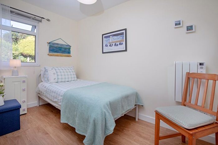 2 Bedroom Bungalow For Sale In Greenway Road, Galmpton, Brixham, TQ5