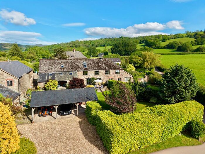 5 Bedroom Semi-Detached House For Sale In Velindre, Brecon, LD3