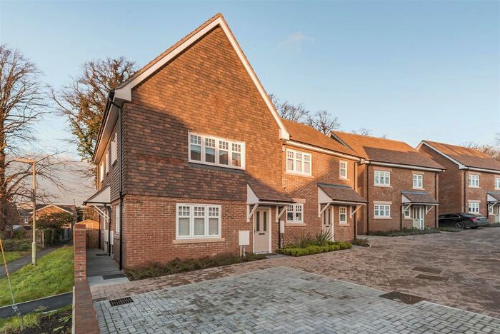 1 Bedroom Maisonette To Rent In Irwin Grove, Basingstoke RG21