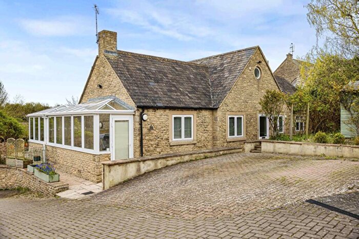 4 Bedroom Bungalow For Sale In Baskerville, Malmesbury, Wiltshire, SN16