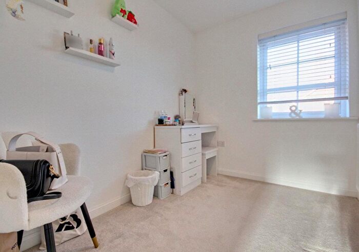 3 Bedroom Property To Rent In Ploughmans Gardens, Woodmansey, Beverley, HU17