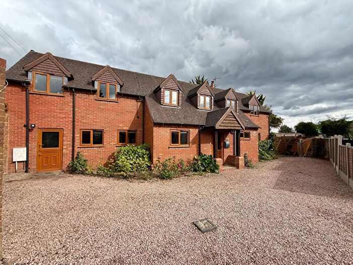 5 Bedroom Detached House To Rent In Malvern Road, Powick, Worcester, WR2