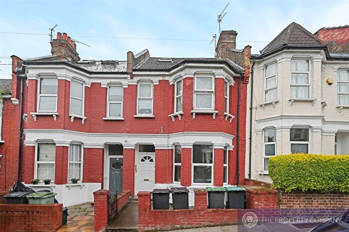 2 Bedroom Flat To Rent In Beresford Road, Turnpike Lane, London, N8