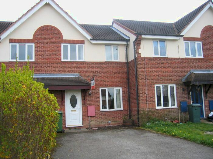 3 Bedroom Town House To Rent In Warwick Road, Somercotes, Alfreton, DE55