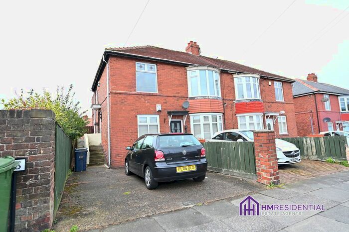 2 Bedroom Flat To Rent In Charnwood Gardens, Gateshead, NE9