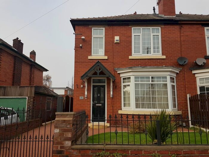 3 Bedroom Semi-Detached House To Rent In Davis Street, Rotherham, S65