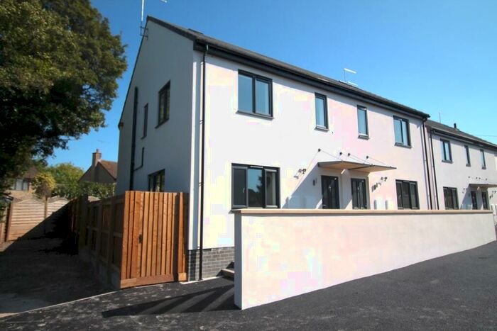 3 Bedroom Semi-Detached House To Rent In Chew Stoke, Bristol, BS40