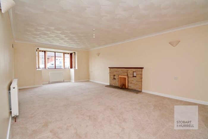 3 Bedroom Bungalow For Sale In Pightle Way, Reepham, Norfolk, NR10