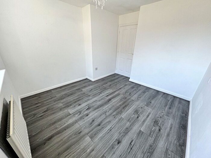 3 Bedroom Bungalow For Sale In Deans Gate, Willenhall, WV13