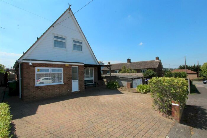 4 Bedroom House To Rent In Abbey View Drive, Minster On Sea, Sheerness, ME12