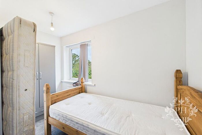 4 Bedroom Semi-Detached House To Rent In Homerton Road, Middlesbrough, TS3