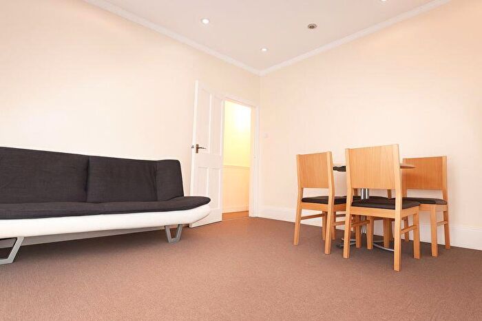 1 Bedroom Flat To Rent In Bedroom Flat - Tottenham Hale, N15