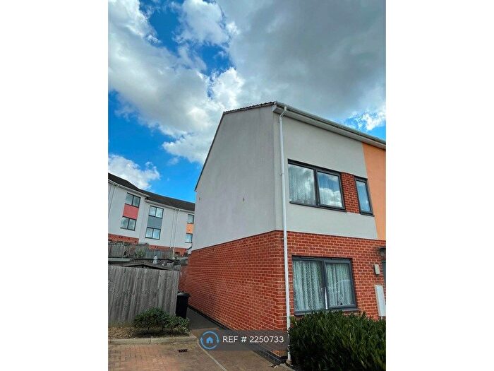 3 Bedroom Terraced House To Rent In Stanford Road, Colchester, CO4