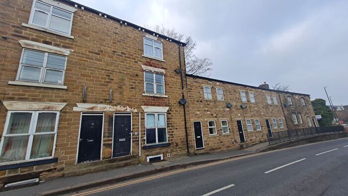 1 Bedroom Flat To Rent In High Street, Morley, Leeds, LS27