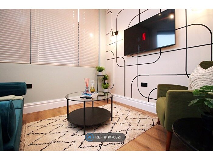 2 Bedroom Flat To Rent In Grosvenor House, Bristol, BS2