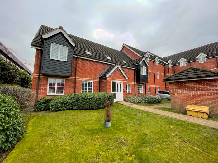 2 Bedroom Apartment To Rent In Bartholomew Street, Newbury, RG14