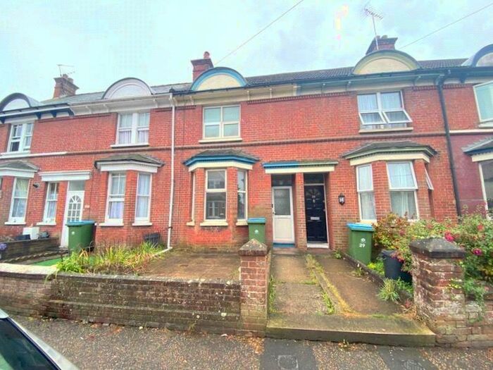 3 Bedroom Terraced House To Rent In East Ham Road, Littlehampton, West Sussex, BN17