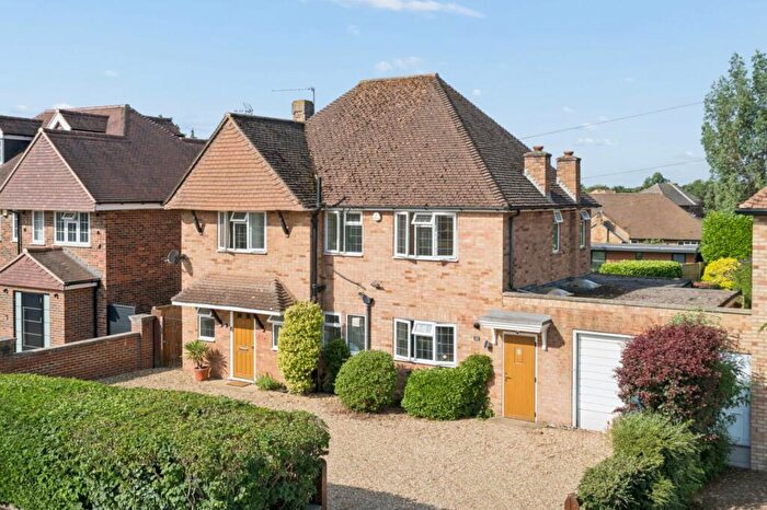 4 Bedroom Detached House For Sale In Denham Lane, Chalfont St. Peter, Gerrards Cross, Buckinghamshire, SL9