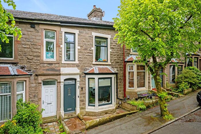 3 Bedroom Terraced House For Sale In Limes Avenue, Darwen, BB3