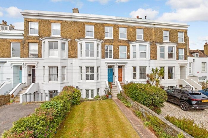 5 Bedroom Terraced House For Sale In Victoria Road, Deal, Kent, CT14