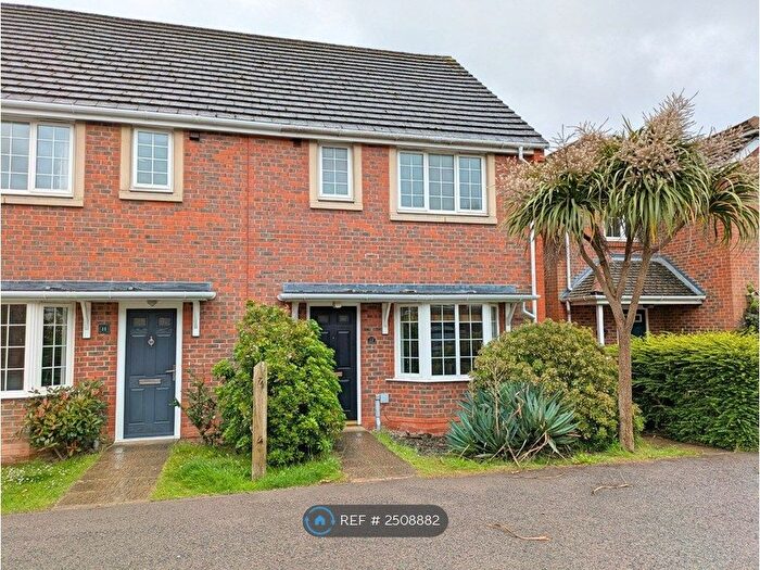 3 Bedroom Semi-Detached House To Rent In Caspian Close, Fishbourne, Chichester, PO18