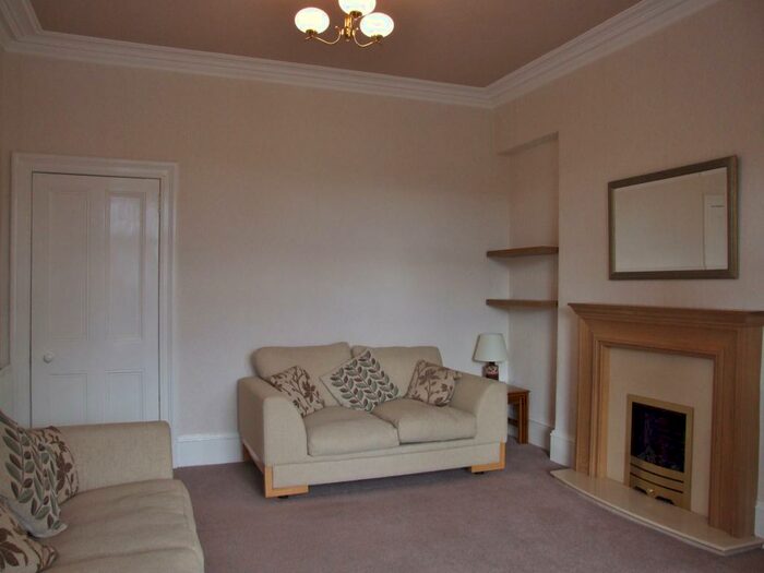 3 Bedroom Flat To Rent In Elmfield Terrace, Kittybrewster, Aberdeen, AB24