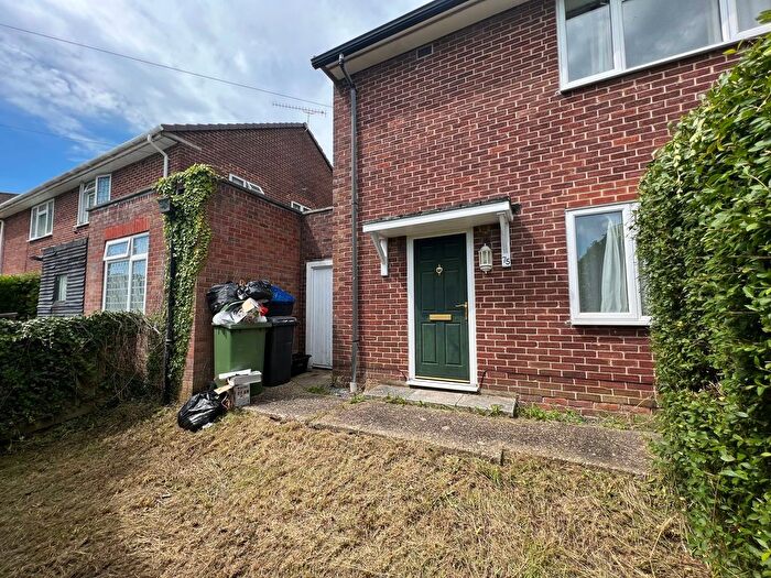 4 Bedroom Semi-detached House To Rent In Fox Lane, Winchester, SO22
