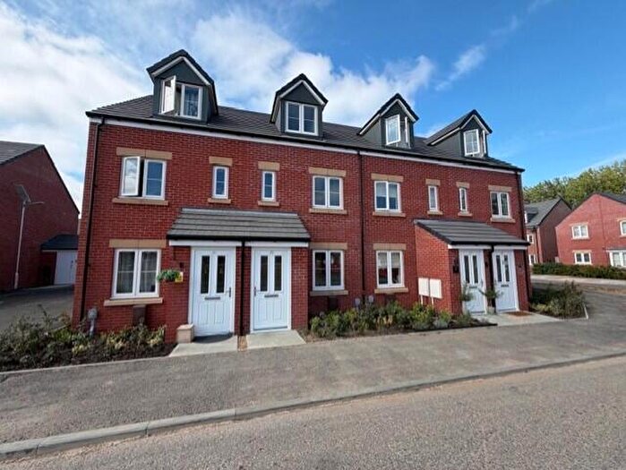 3 Bedroom House To Rent In The Poplars, Stubbington, Fareham, Hampshire, PO14