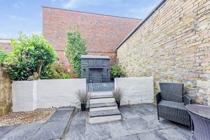 3 Bedroom Property To Rent In Beaconsfield Road, Dover CT16