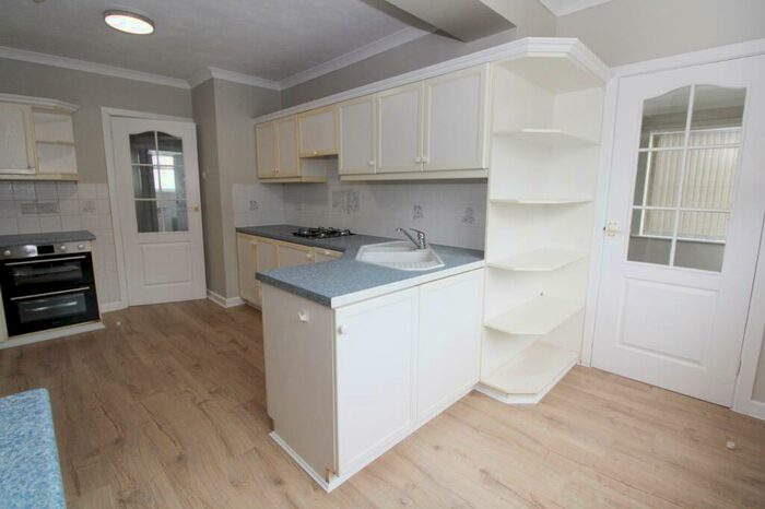 2 Bedroom Apartment To Rent In Daylesford Road, Whitecliff, Poole, BH14